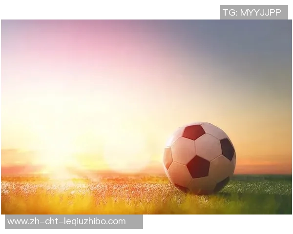 足球小王子的梦想之旅:从草地到绿茵场的成长故事